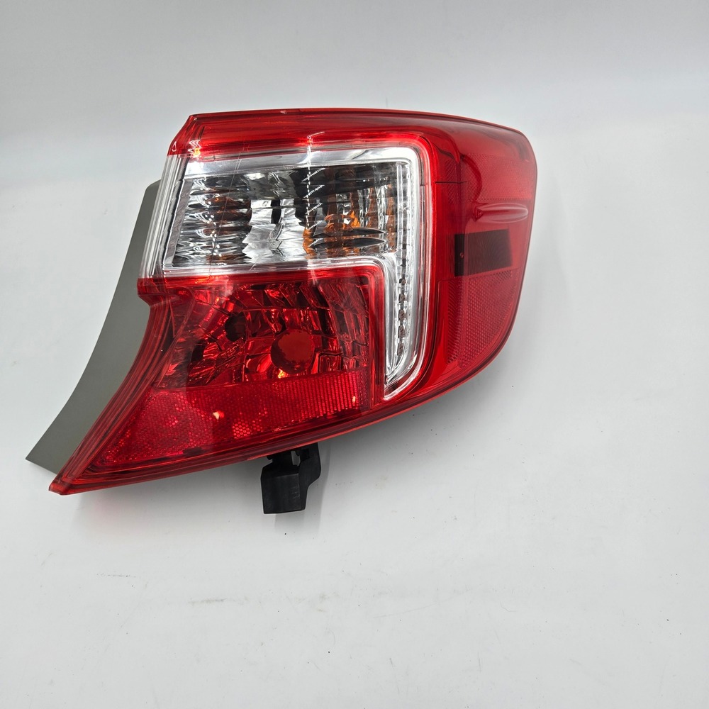 2012-2014 Toyota Camry Right Passenger Outer Tail Light Lamp OEM RH